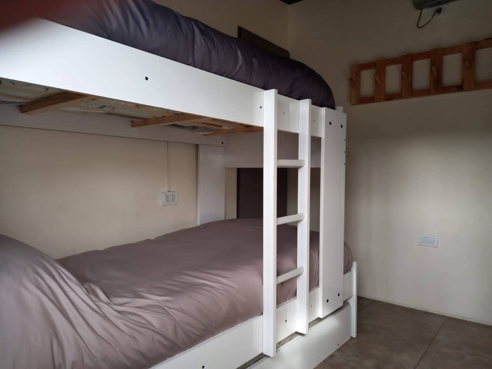 Habitación con dos cuchetas, vista adicional